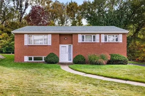 2535 College Park Rd, Allison Park, PA 15101