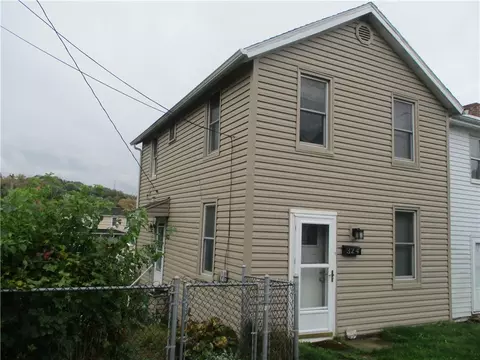 324 Liberty St, Mcdonald, PA 15057