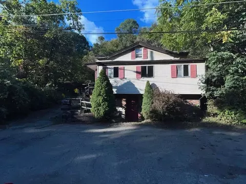 101-102 Eads St, Pittsburgh, PA 15210