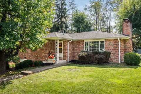 860 E Wheeling St, Washington, PA 15301