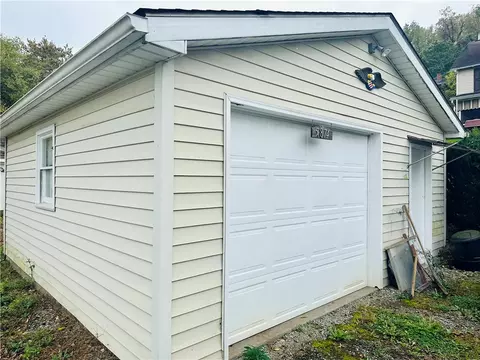 Exterior - 5874 Madison Ave, Export, PA 15632 photo 2 of 3
