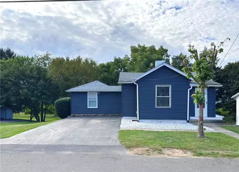 1410 Jackson Ave, New Castle, PA 16101