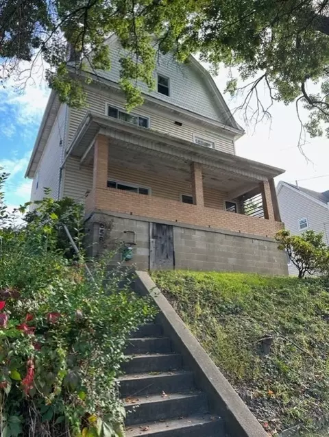 658 Montclair St, Pittsburgh, PA 15217
