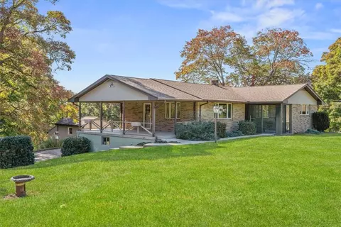 2331 Haven Hill Rd, Sewickley, PA 15143