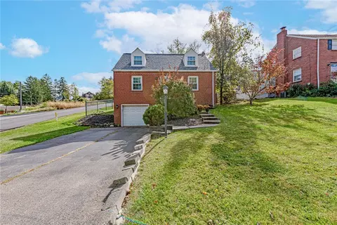 2431 S Park Rd, Bethel Park, PA 15102