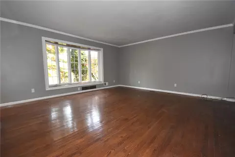 708 Old Clairton Rd, Clairton, PA 15025 photo 3