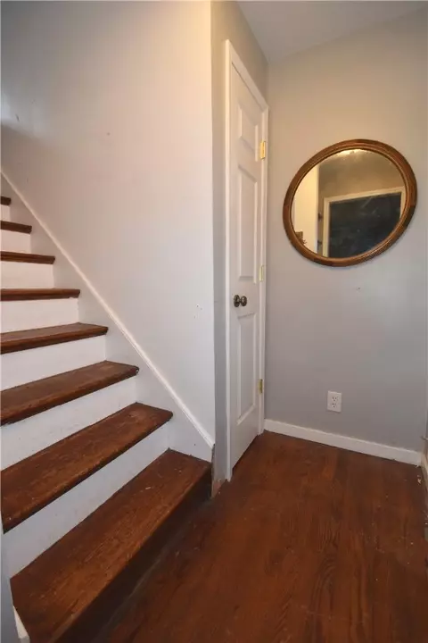 708 Old Clairton Rd, Clairton, PA 15025 photo 2