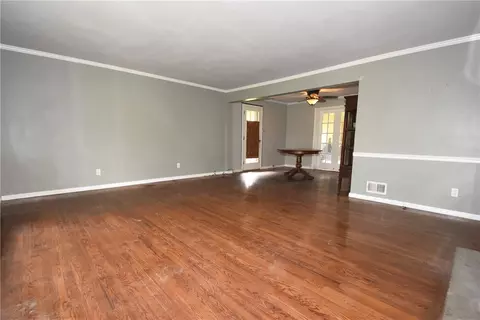 708 Old Clairton Rd, Clairton, PA 15025 photo 5