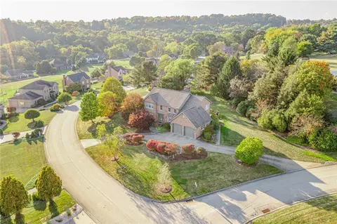 5602 Fox Chase Dr, Export, PA 15632 photo 2