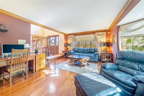 5602 Fox Chase Dr, Export, PA 15632 photo 9