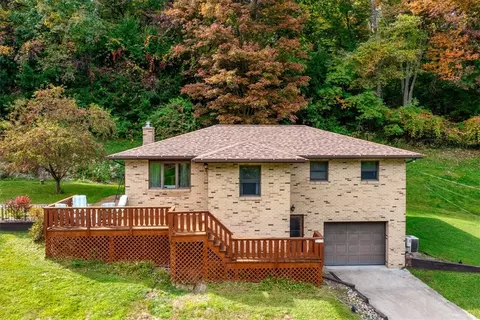 114 Lilac Ln, Valencia, PA 16059