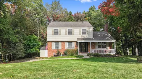 2556 Country Side Ln, Wexford, PA 15090