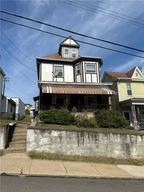107 Poplargrove St, Pittsburgh, PA 15210