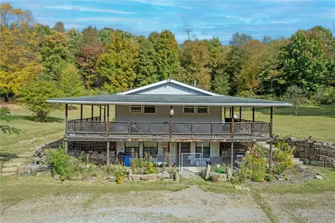 388 Smiths Ferry Rd, Midland, PA 15059