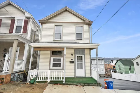 211 W 9th, Homestead, PA 15120