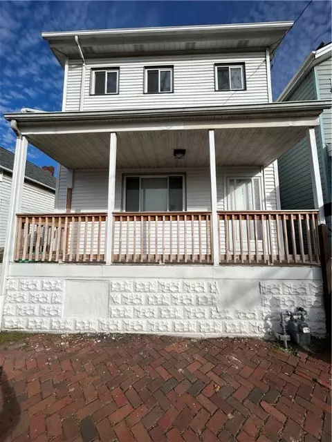 513 E Railroad Ave, Verona, PA 15147