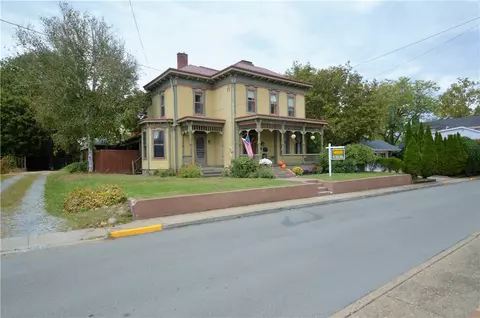 652 Bank St, Beaver, PA 15009