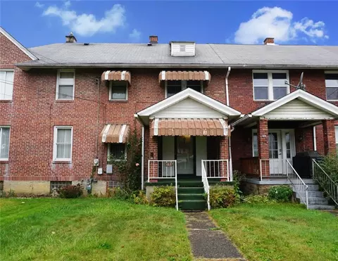 1027 Pennsylvania Ave, Clairton, PA 15025