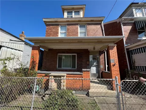 318 Gardner St, Mckees Rocks, PA 15136