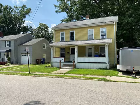 219 Taylor Ave, Sharon, PA 16146