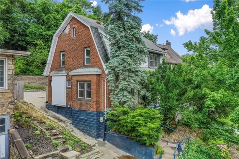 5246 Forbes Ave, Pittsburgh, PA 15217