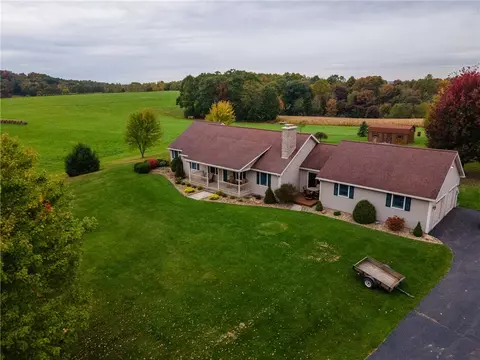 341 Countryview Rd, Slippery Rock, PA 16057