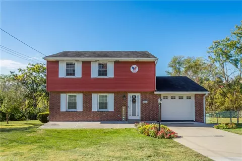 645 Woodland Rd, Canonsburg, PA 15317