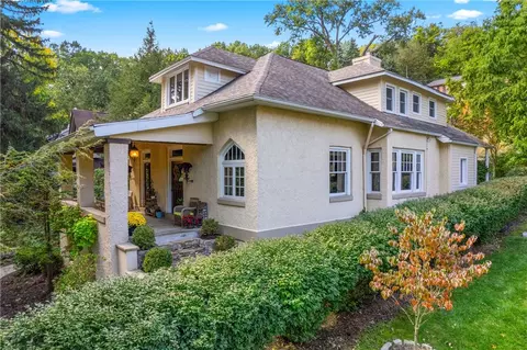 664 Hamilton Rd, Pittsburgh, PA 15205