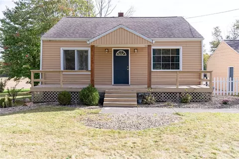 3950 Ivanhoe Rd, Sharpsville, PA 16150