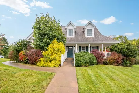 41 Madison St, Cokeburg, PA 15324