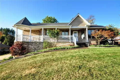 114 Cedar Ln, Houston, PA 15342