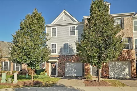 152 Watson Dr, Warrendale, PA 15086