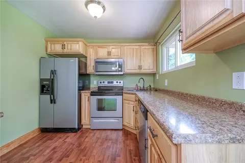 106 Longview Dr, Irwin, PA 15642 photo 8