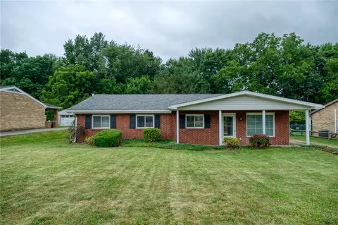 106 Longview Dr, Irwin, PA 15642 photo 2