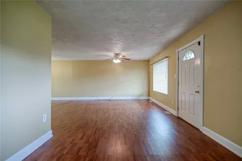 106 Longview Dr, Irwin, PA 15642 photo 5