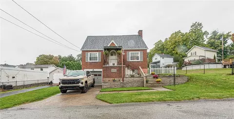 631 Broad St, Mount Pleasant, PA 15666