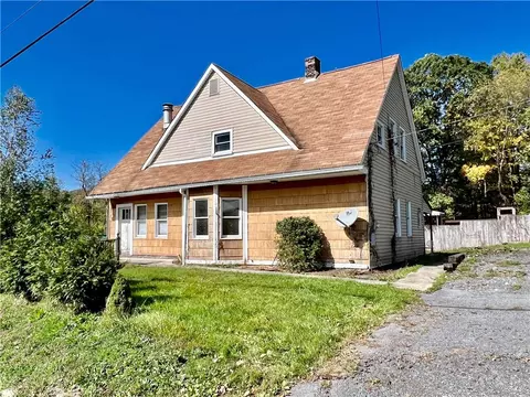 490 Acosta Rd, Friedens, PA 15541