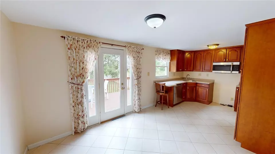  116 Layton Dr, Butler, PA 16001 photo 5