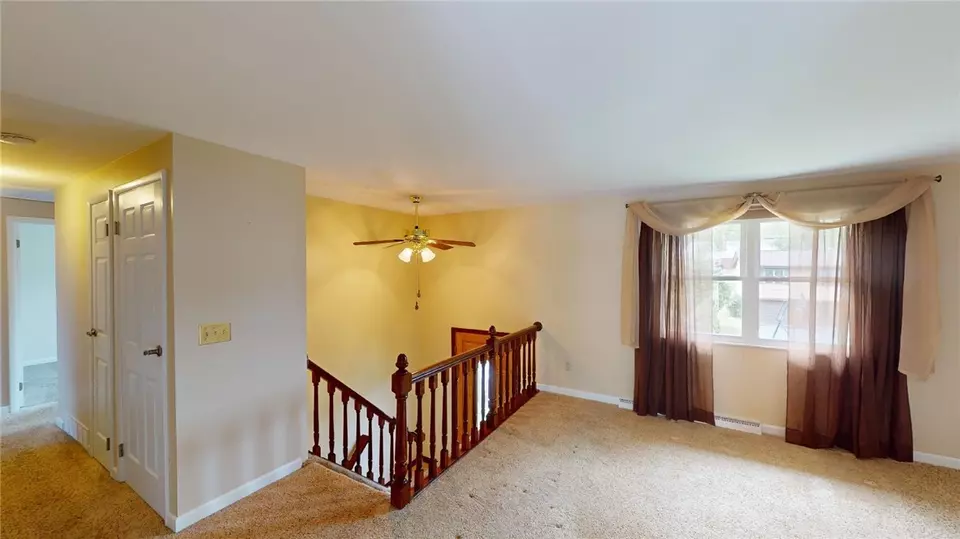  116 Layton Dr, Butler, PA 16001 photo 13