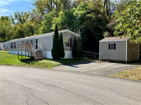 191 Falls Church Rd, Imperial, PA 15126