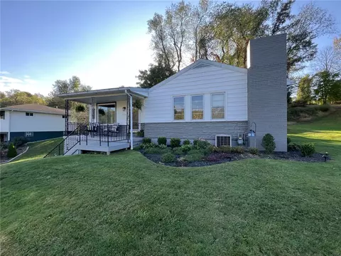 118 Anna Regal Dr, Grindstone, PA 15442