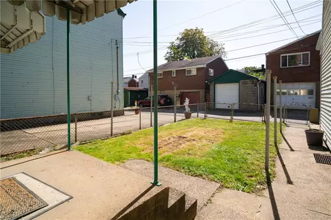 1830 Cecil St, Pittsburgh, PA 15215 photo 2