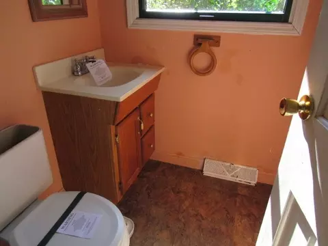 2207 Hall Ct, Export, PA 15632 photo 9