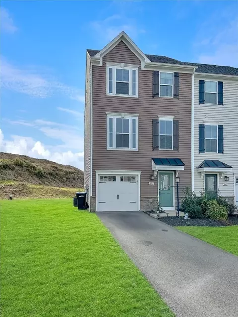 2023 Cade Dr, Monaca, PA 15061 photo 5