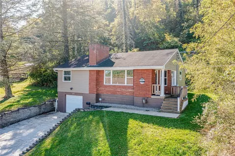 2314 Locust St, Greensburg, PA 15601
