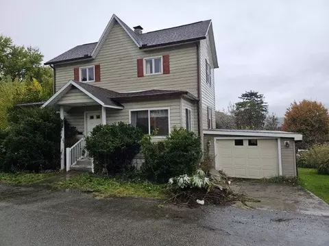275 Sugar St, Hooversville, PA 15936