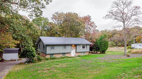 3794 Chestnut Ridge Rd, Blairsville, PA 15717