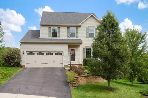 2002 Blackberry Ln, Valencia, PA 16059