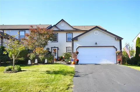 1442 Lexington Dr, Lawrence, PA 15055