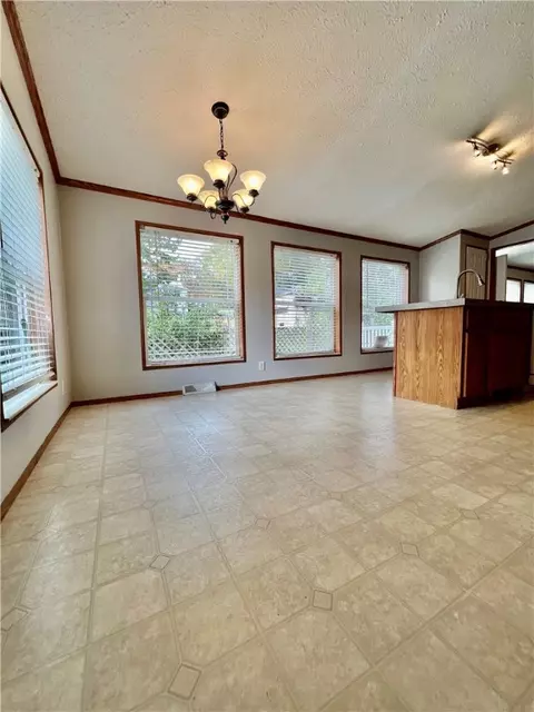6020 Hamilton Ave, Export, PA 15632 photo 10